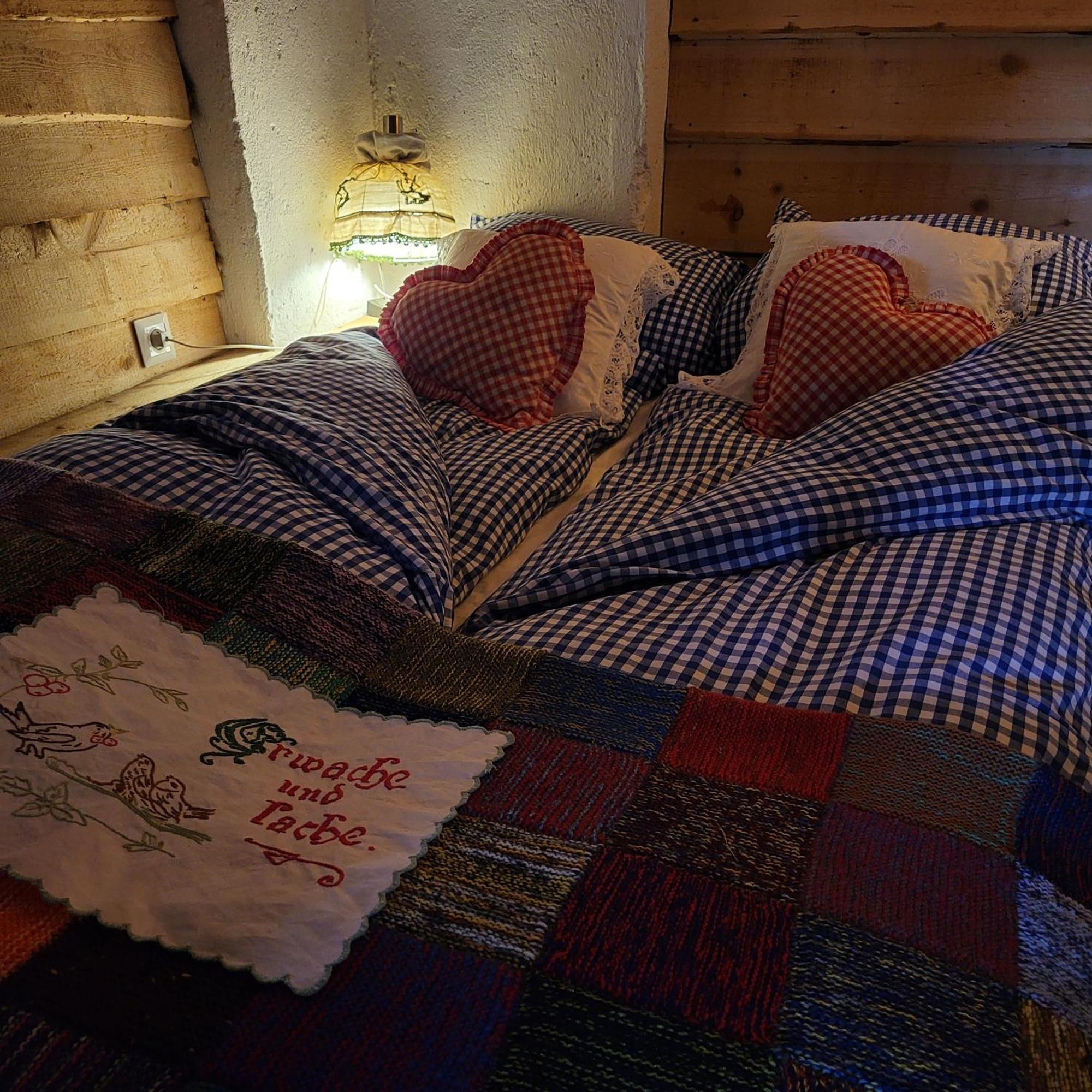 Sachserhof Ferienwohnungen In Sachsenburg Buitenkant foto