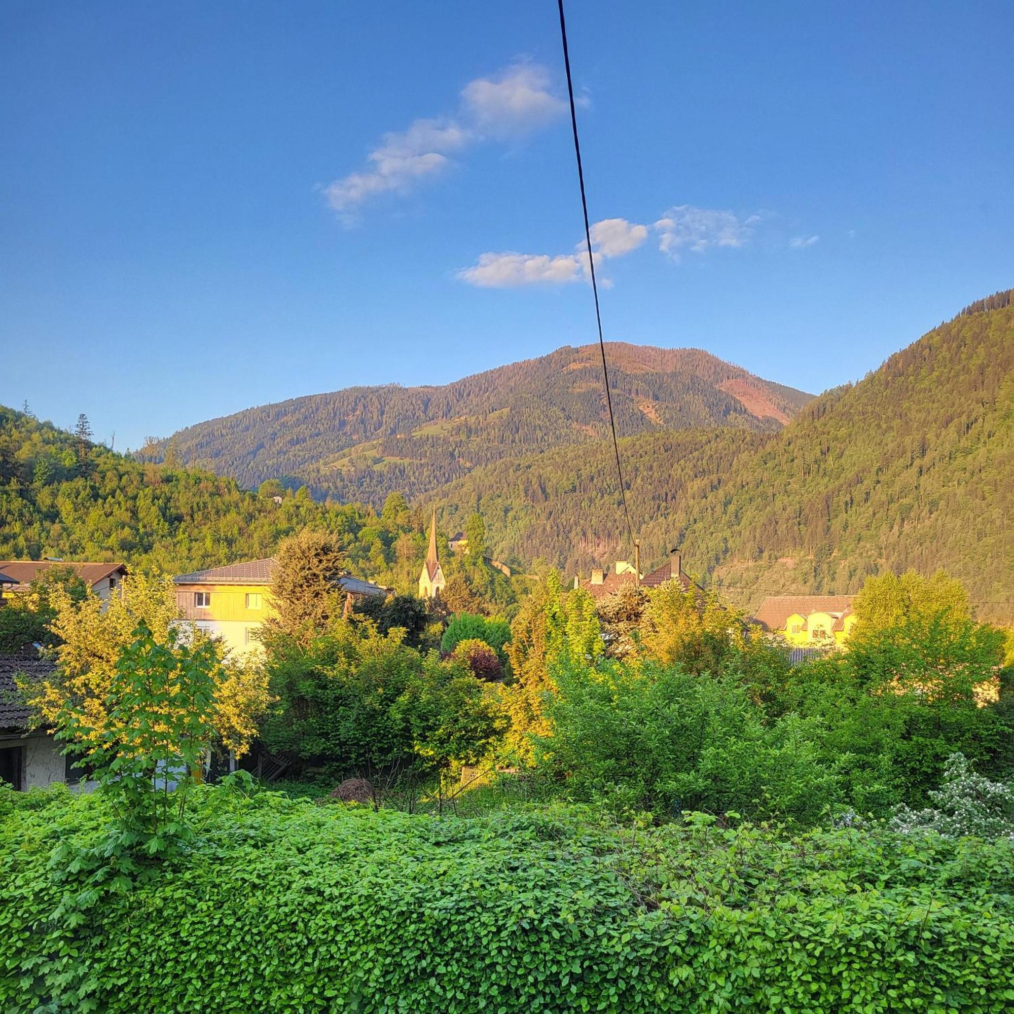 Sachserhof Ferienwohnungen In Sachsenburg Buitenkant foto
