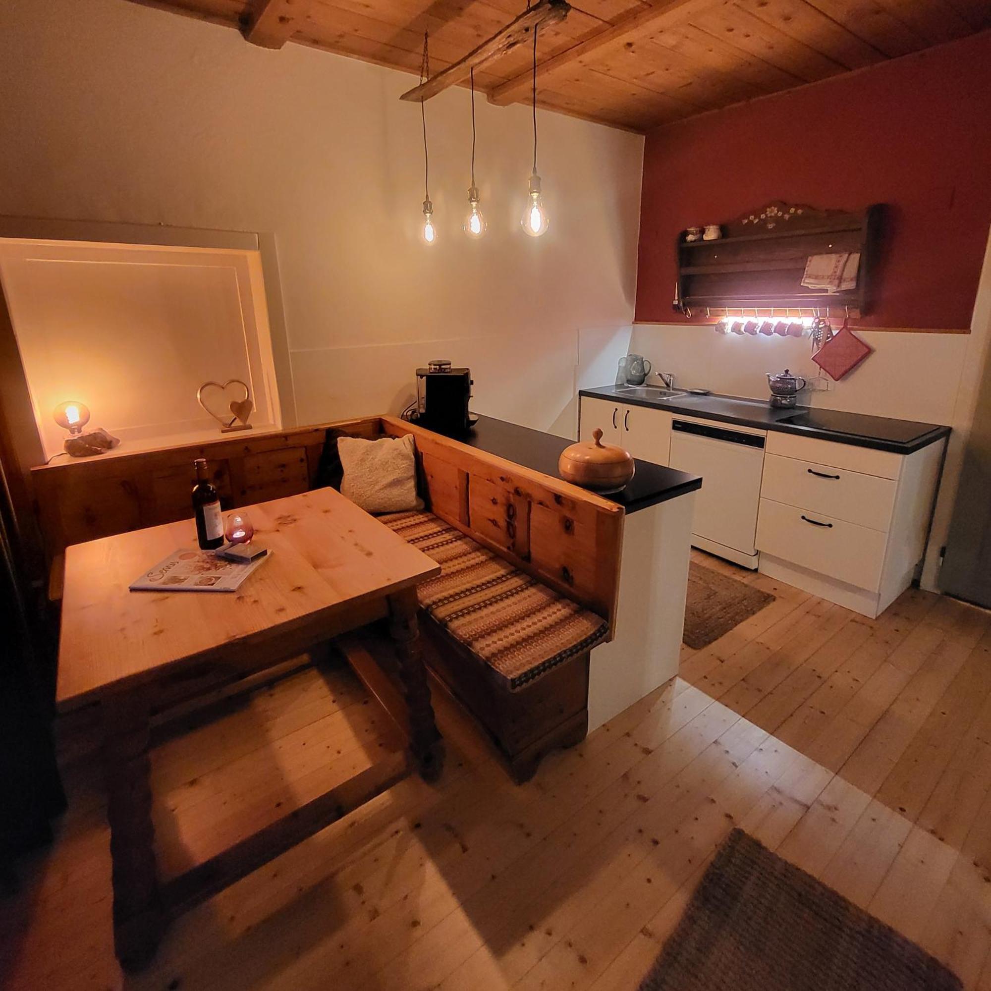Sachserhof Ferienwohnungen In Sachsenburg Buitenkant foto